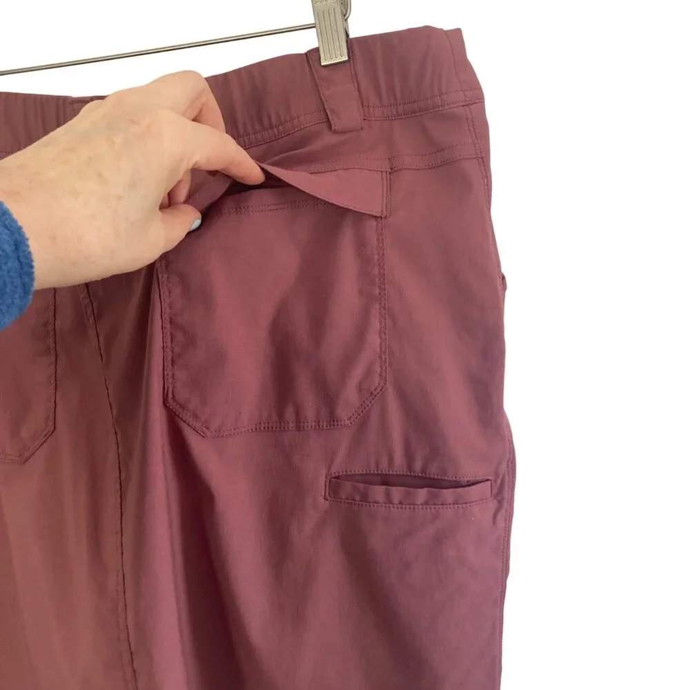 Duluth Trading Womens Dry on the Fly Skort Size 16 Pink Mauve Cargo Hiking - Picture 10 of 10